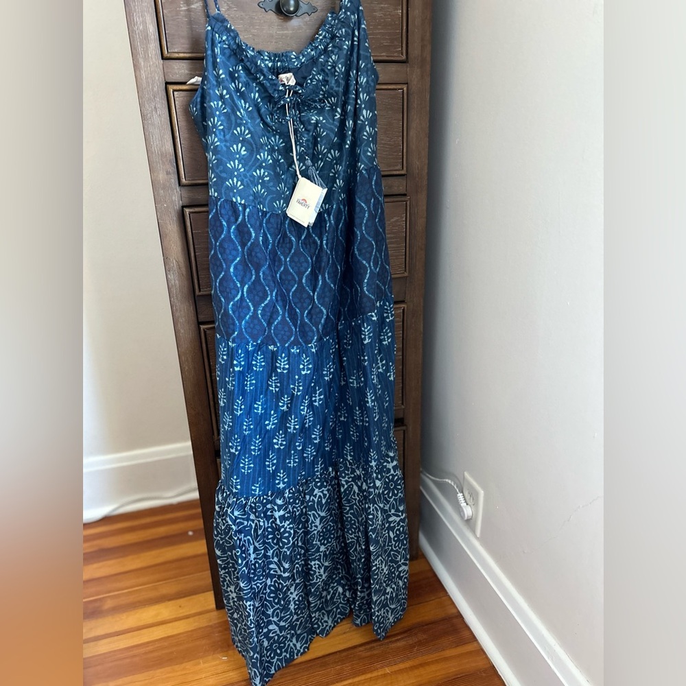 Faherty Sun Chaser Maxi (minor defect) NWT